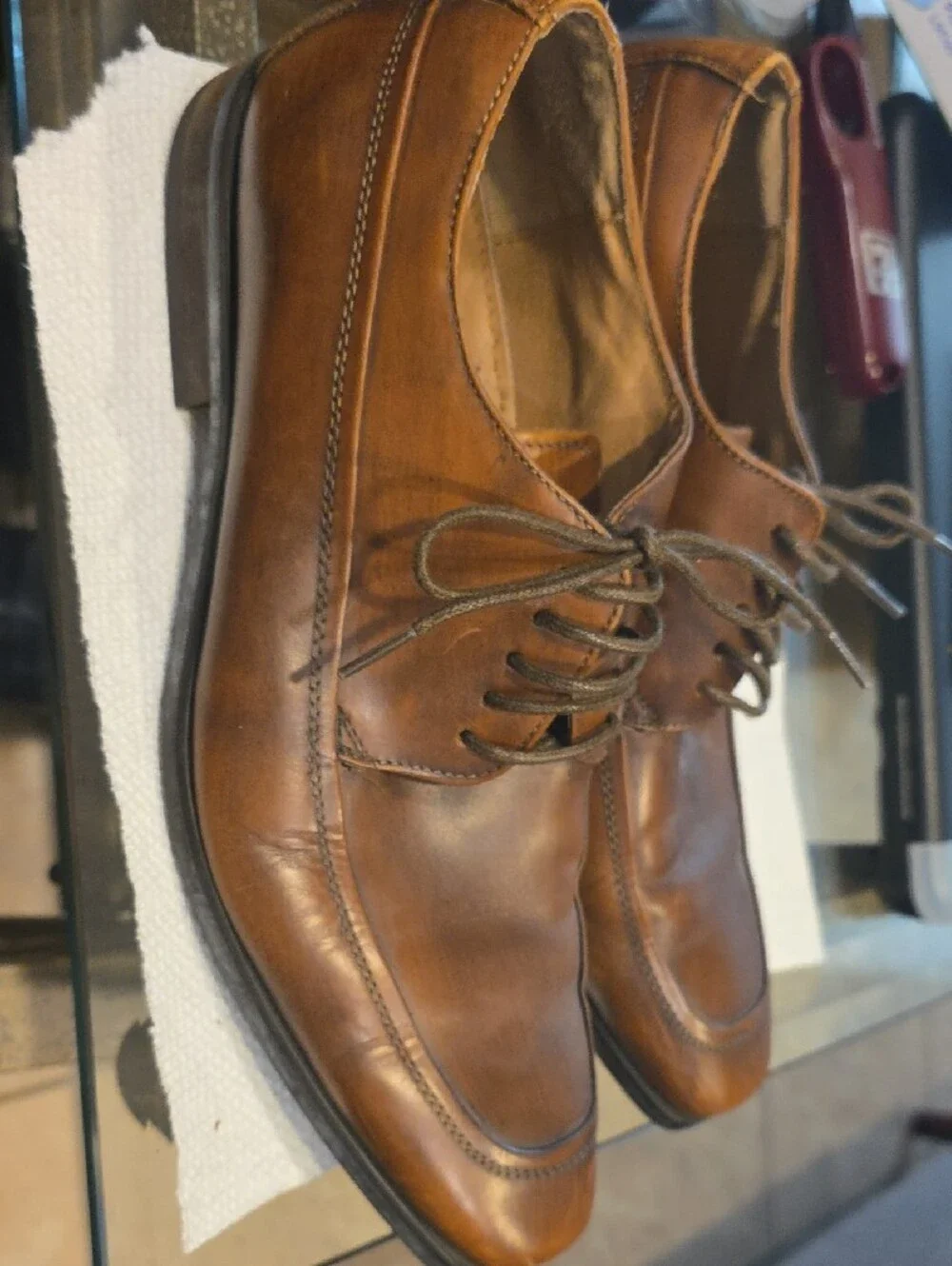 Men's Tan Leather Lace-Up Derby Oxfords